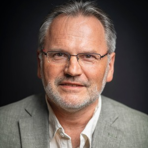 Dr. Josef Daniel-Ivad