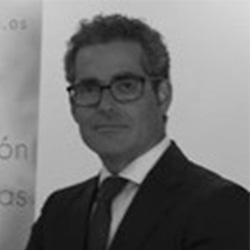 César López