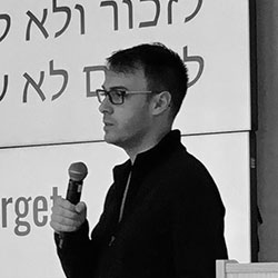 Omer Yoachimik