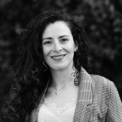 Cristina Saenz de Pipaon