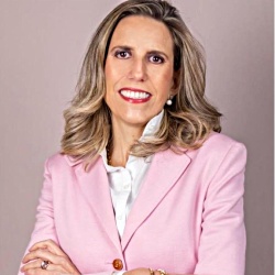 Lourdes Ribadeneira Boston